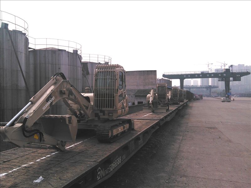 ca888亚洲城智能SWE80E-G高原型挖掘机正式列装献礼国庆