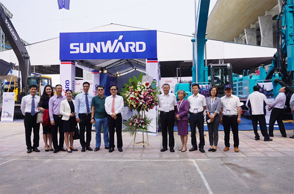 ca888亚洲城智能携全球领先凿岩设备，引爆越南矿业展