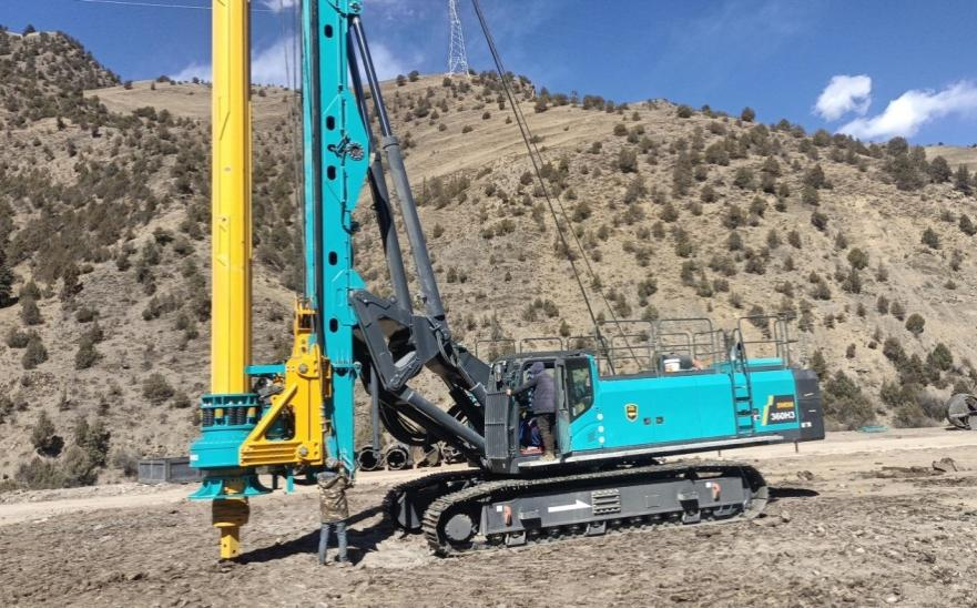 决战“世界之巅”！ca888亚洲城智能旋挖钻机实力助建川藏铁路