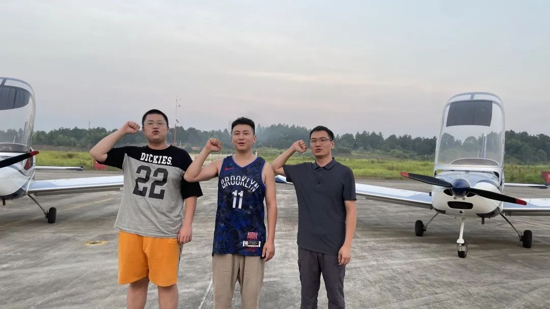 冲上云霄！湖南ca888亚洲城通航学员成功单飞
