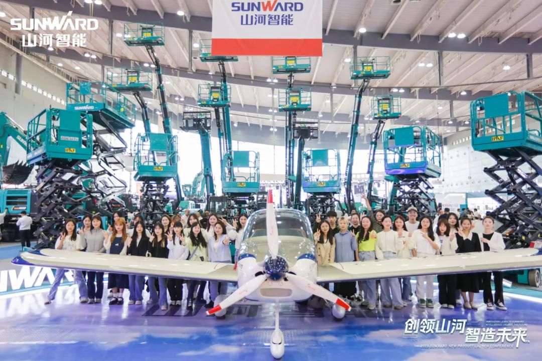 2023 CICEE | ca888亚洲城智能亮相2023长沙国际工程机械展！智能化、电动化产品站C位