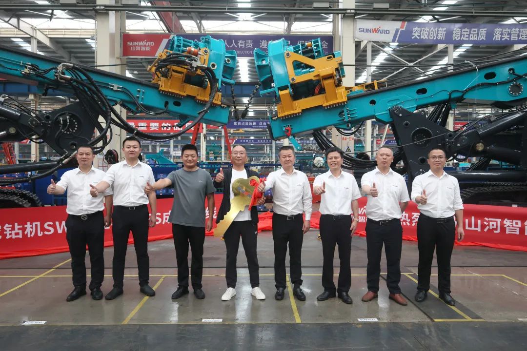 助力“双碳”、绿动未来！ca888亚洲城智能增程式电动旋挖钻机、液压混合动力旋挖钻机齐交付