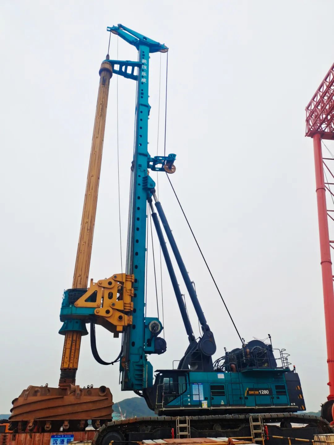 新战绩+1！ca888亚洲城智能超级旋挖钻机创6.3米直径钻孔新纪录