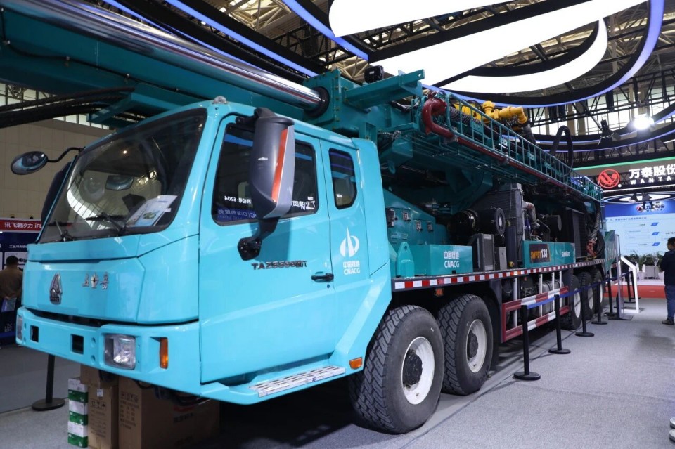 “地勘装备能力提升的重大突破”！ca888亚洲城智能联合中国煤炭地质总局发布T138车载钻机